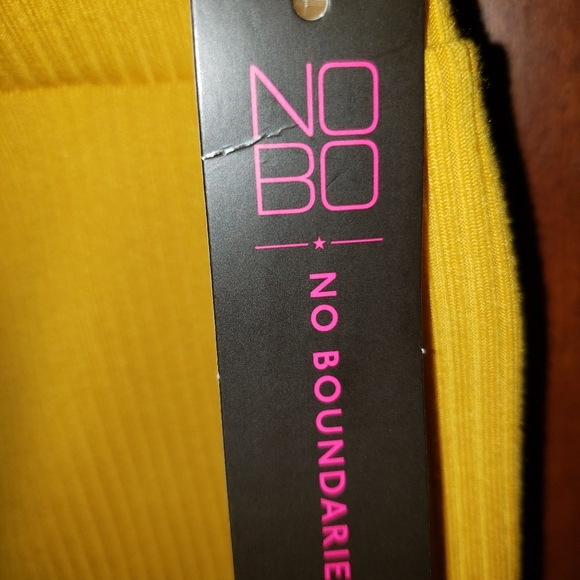 Top - Picture 4 of 4